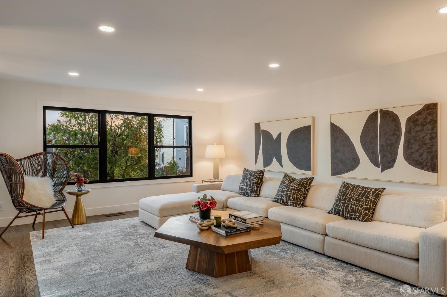 Detail Gallery Image 4 of 77 For 249 Gold Mine Dr, San Francisco,  CA 94131 - 4 Beds | 3 Baths