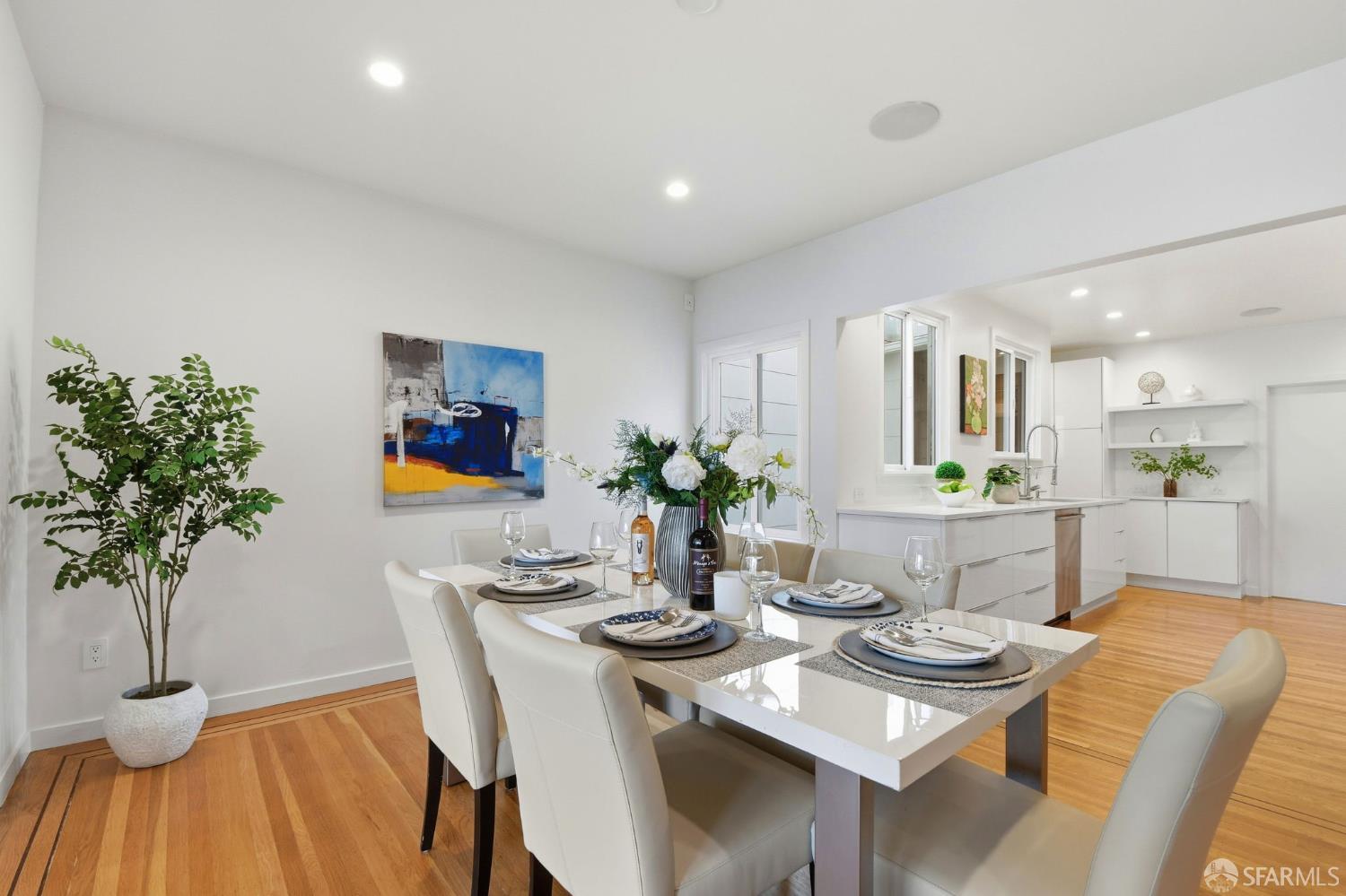 Detail Gallery Image 9 of 42 For 1627 22nd Ave, San Francisco,  CA 94122 - 2 Beds | 1/1 Baths