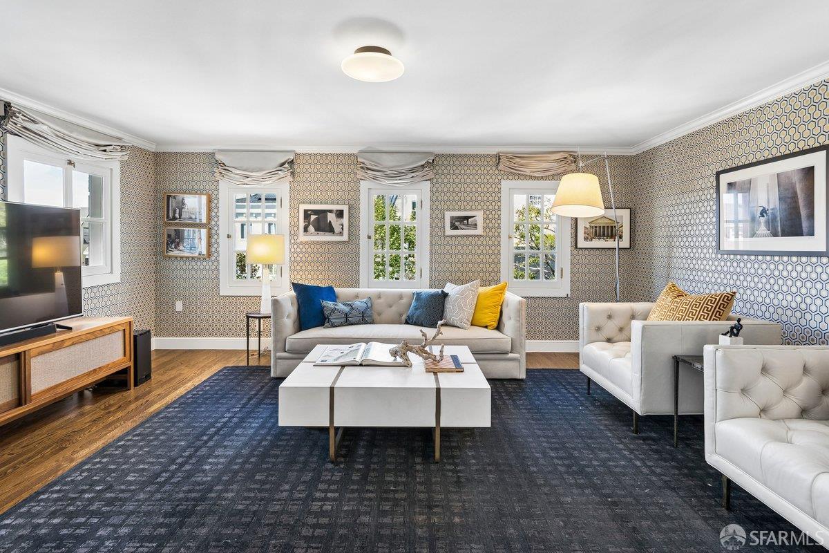 Detail Gallery Image 60 of 76 For 2649 Green St, San Francisco,  CA 94123 - 6 Beds | 6/1 Baths