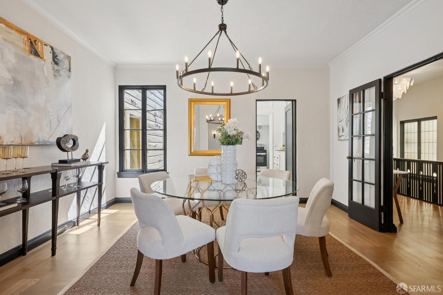 Detail Gallery Image 11 of 62 For 2335 Bay St, San Francisco,  CA 94123 - – Beds | – Baths