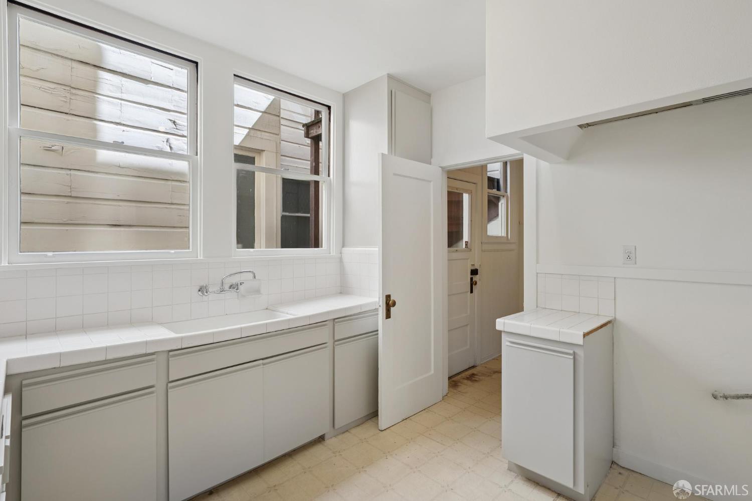 Detail Gallery Image 38 of 62 For 2335 Bay St, San Francisco,  CA 94123 - – Beds | – Baths