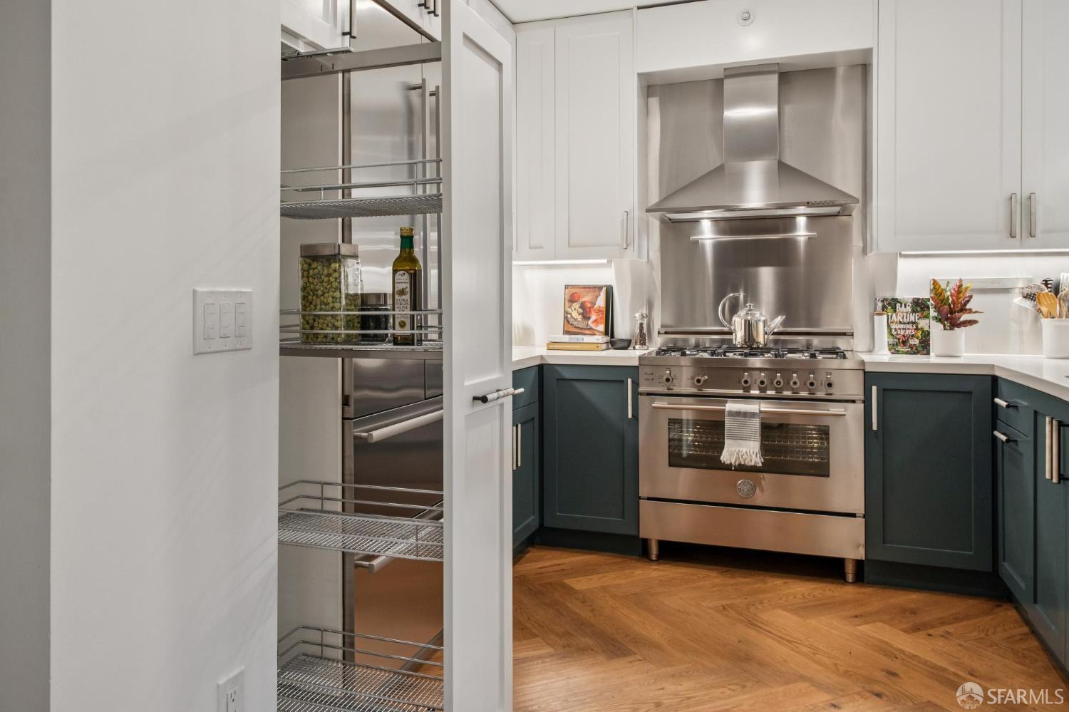 Photo #10: 426114544 Listing: Photo #10