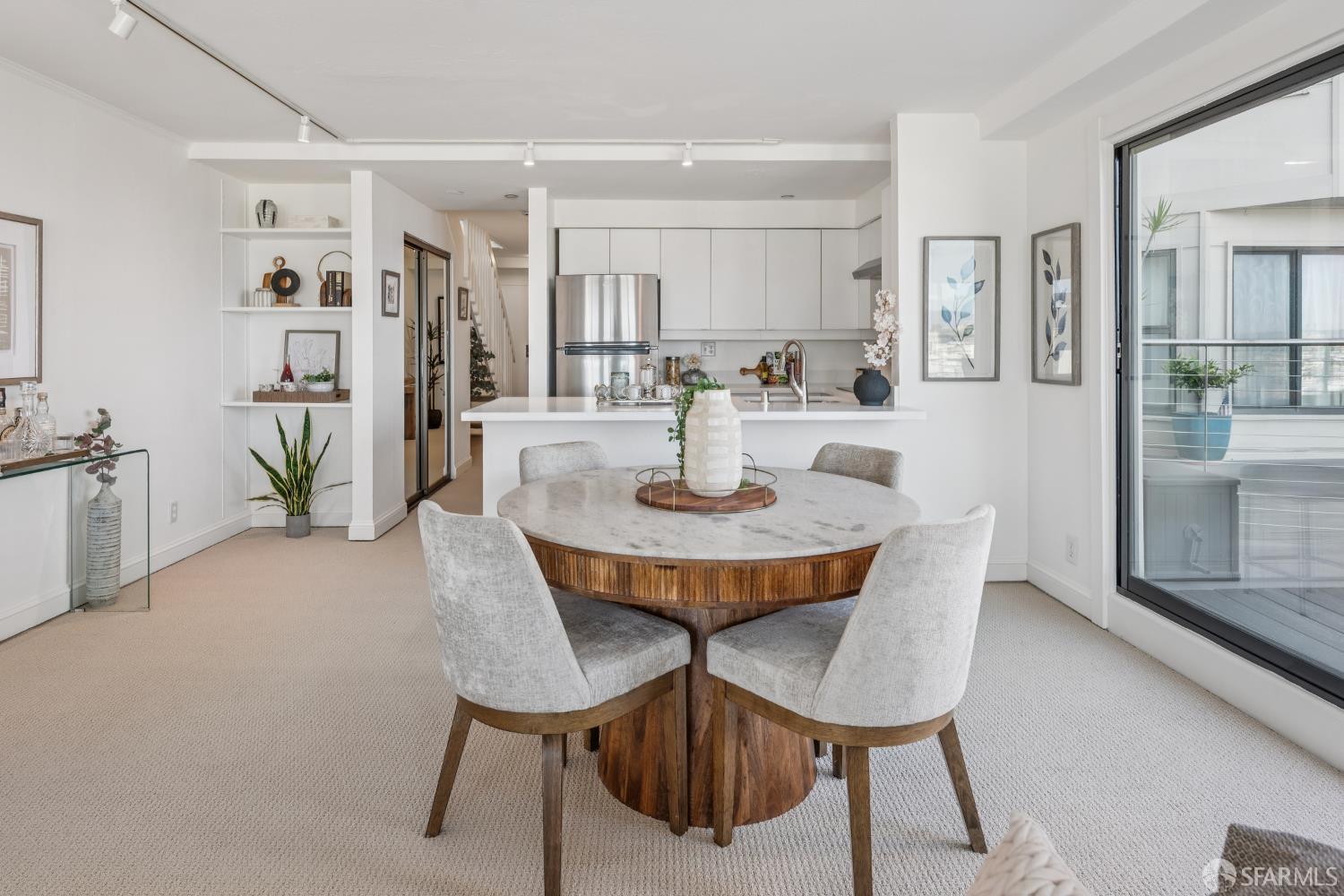 Photo #10: 426112731 Listing: Photo #10