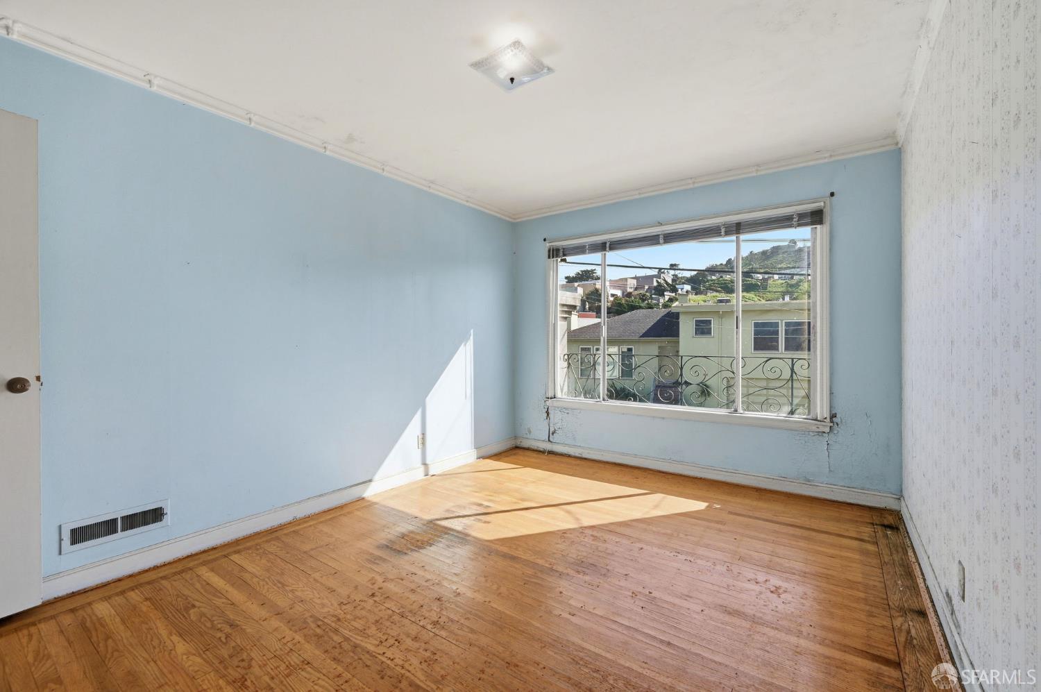 Detail Gallery Image 21 of 43 For 77 Lapham Way, San Francisco,  CA 94112 - 2 Beds | 1 Baths