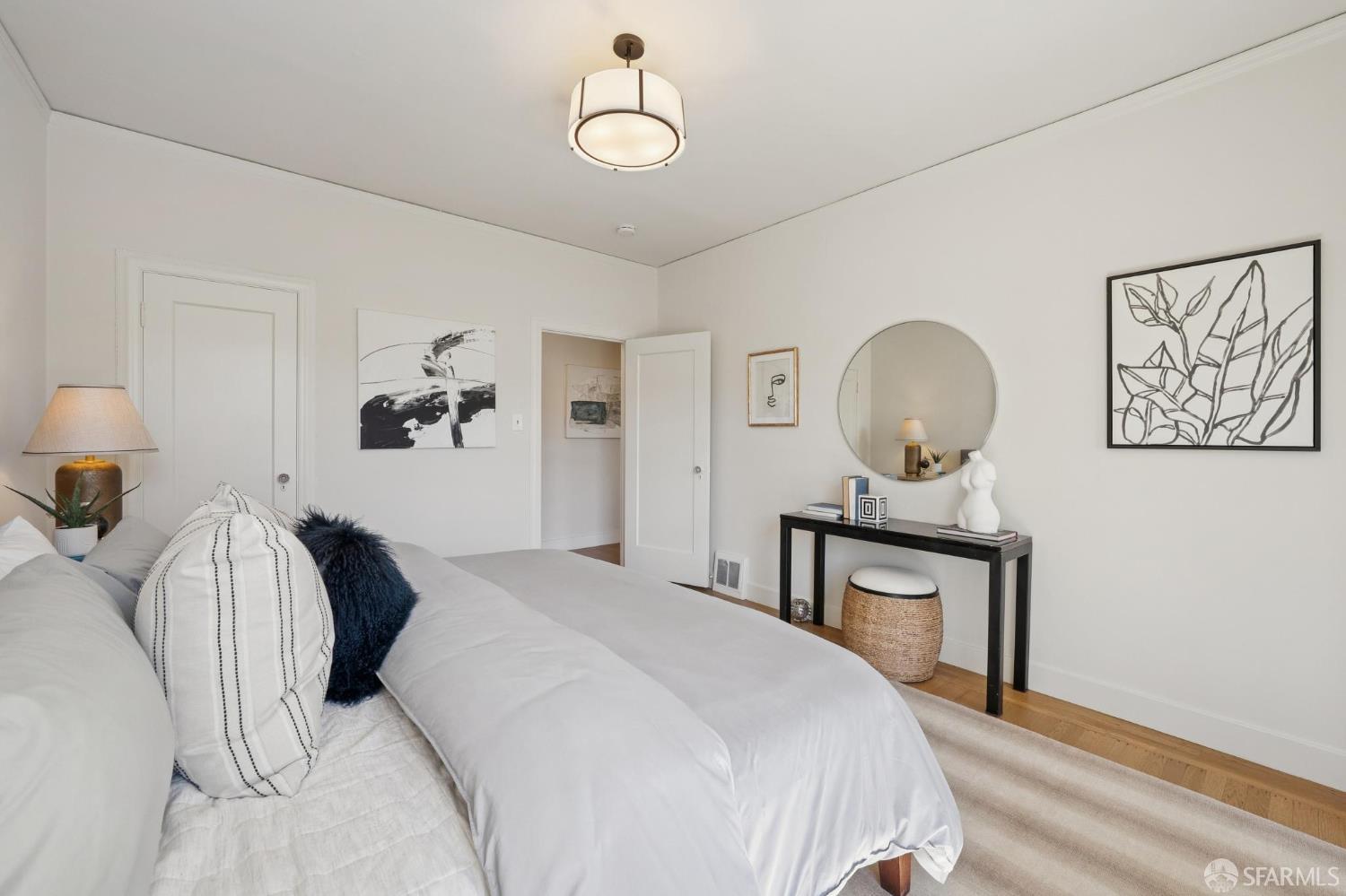 Detail Gallery Image 19 of 62 For 2335 Bay St, San Francisco,  CA 94123 - – Beds | – Baths