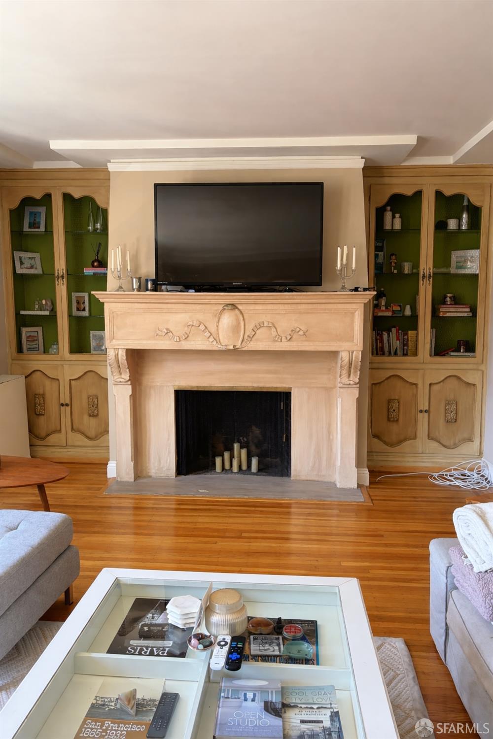 Detail Gallery Image 3 of 13 For 52 Casa Way, San Francisco,  CA 94123 - – Beds | – Baths