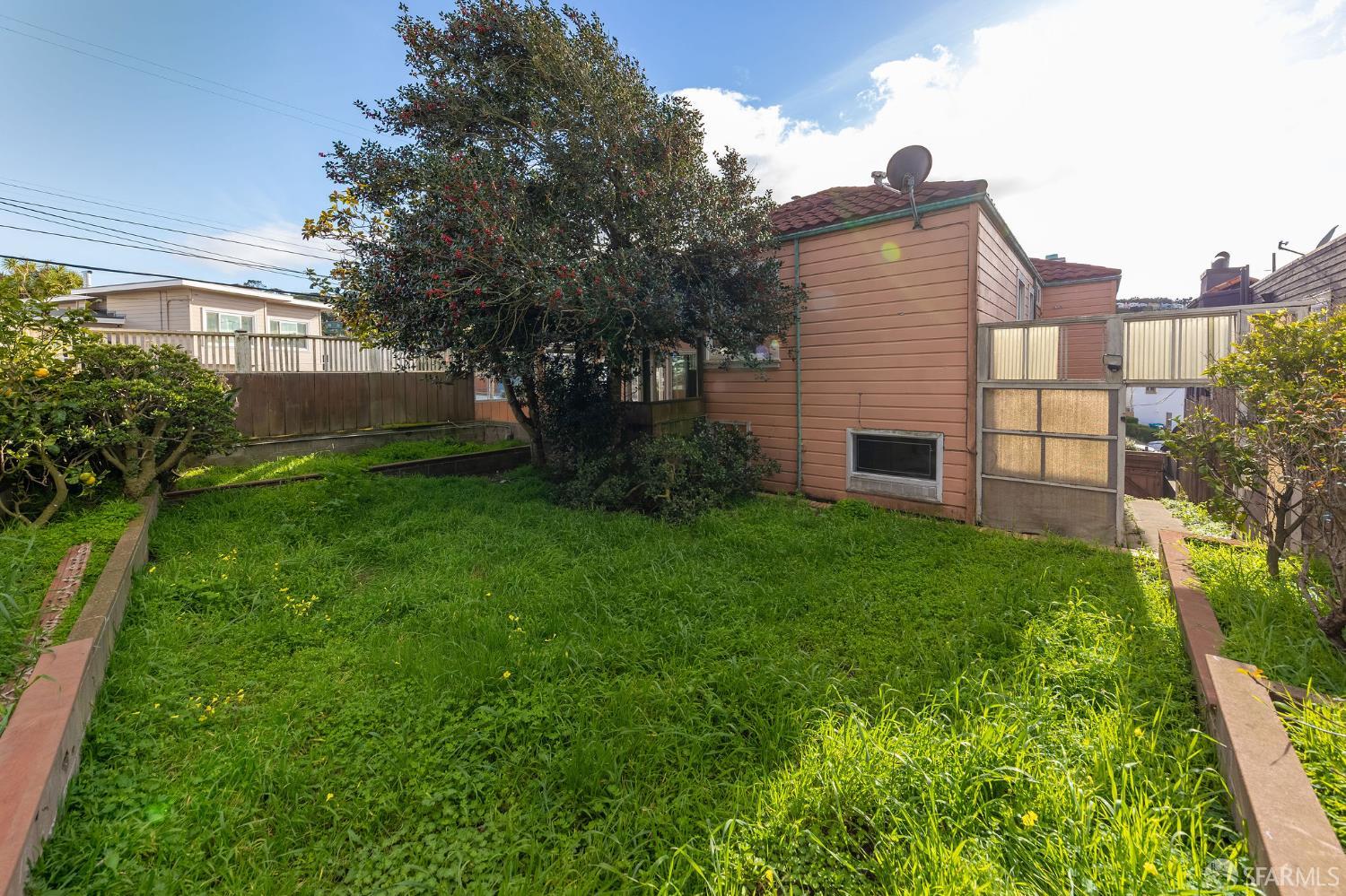 Detail Gallery Image 84 of 93 For 95 South Hill Blvd, San Francisco,  CA 94112 - 3 Beds | 2 Baths