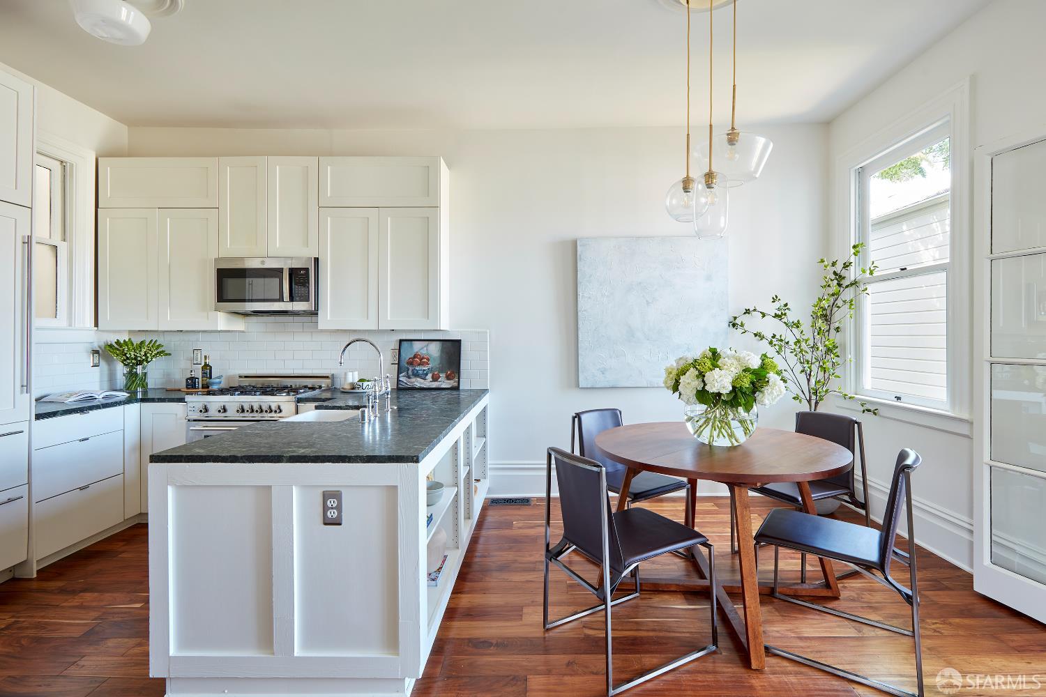 Detail Gallery Image 4 of 29 For 214 Prospect Ave, San Francisco,  CA 94110 - 3 Beds | 2 Baths