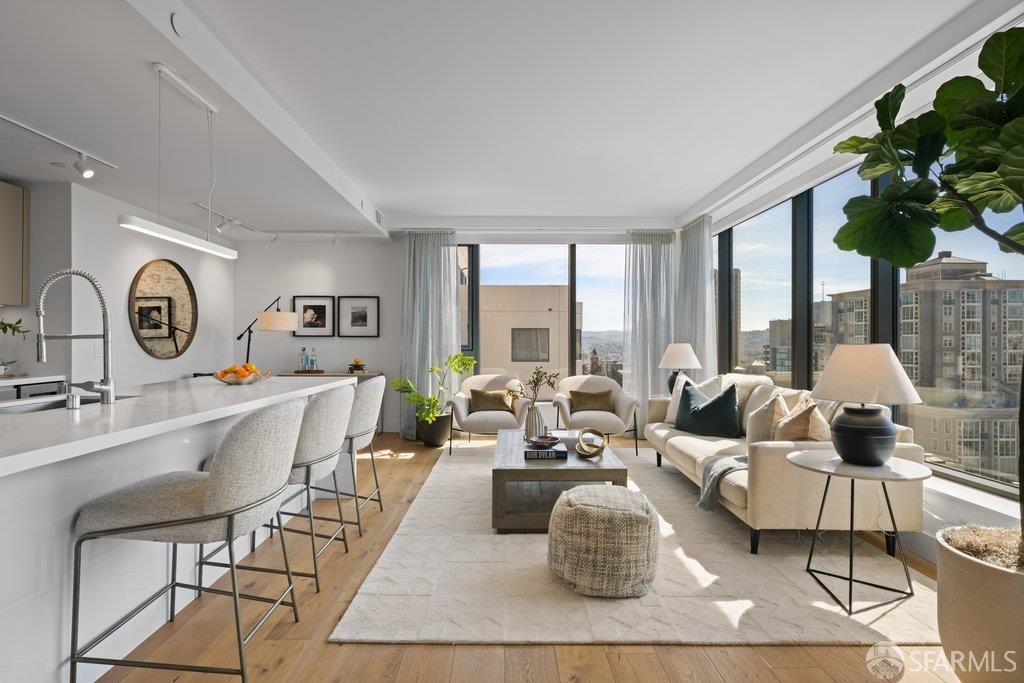 Detail Gallery Image 7 of 40 For 1450 Franklin St #1205,  San Francisco,  CA 94109 - 2 Beds | 2 Baths