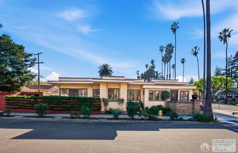 Detail Gallery Image 4 of 82 For 1208 Martin Ave, San Jose,  CA 95126 - 2 Beds | 2 Baths