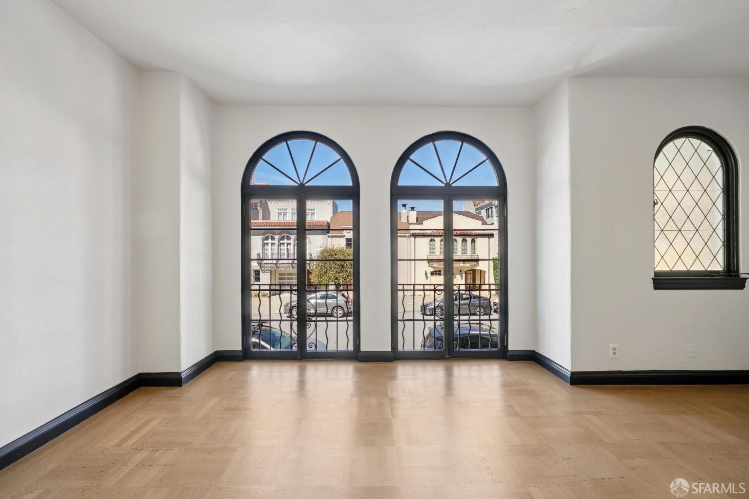 Detail Gallery Image 33 of 62 For 2335 Bay St, San Francisco,  CA 94123 - – Beds | – Baths