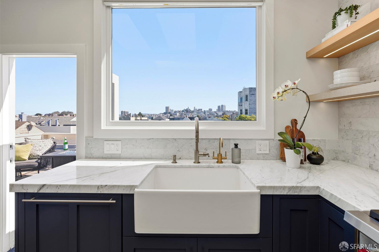 Detail Gallery Image 10 of 61 For 3036 Pierce St, San Francisco,  CA 94123 - 3 Beds | 2 Baths