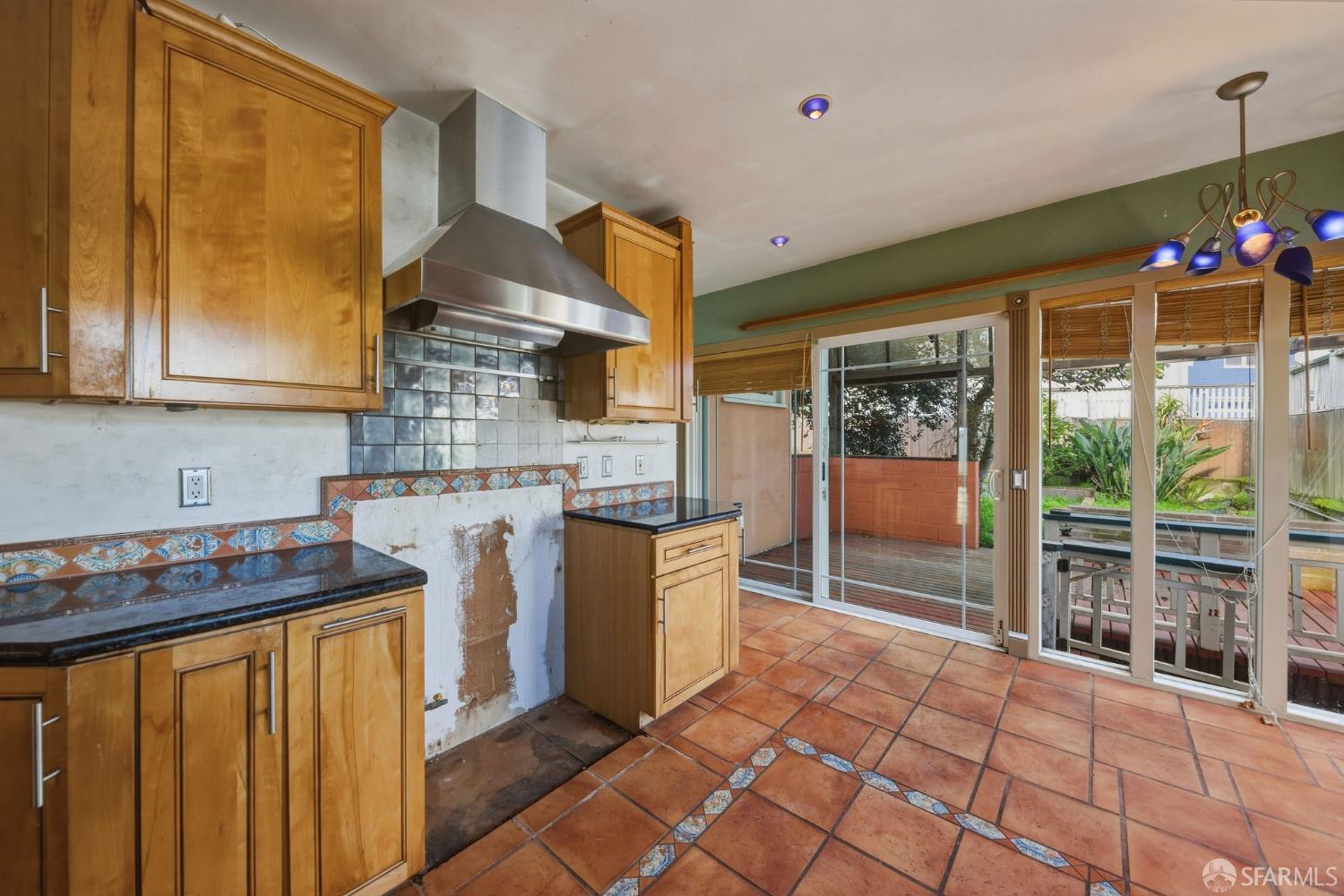 Detail Gallery Image 19 of 93 For 95 South Hill Blvd, San Francisco,  CA 94112 - 3 Beds | 2 Baths