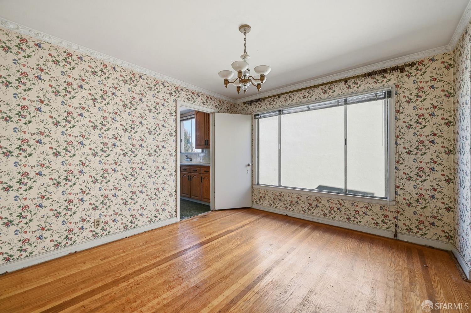 Detail Gallery Image 16 of 43 For 77 Lapham Way, San Francisco,  CA 94112 - 2 Beds | 1 Baths