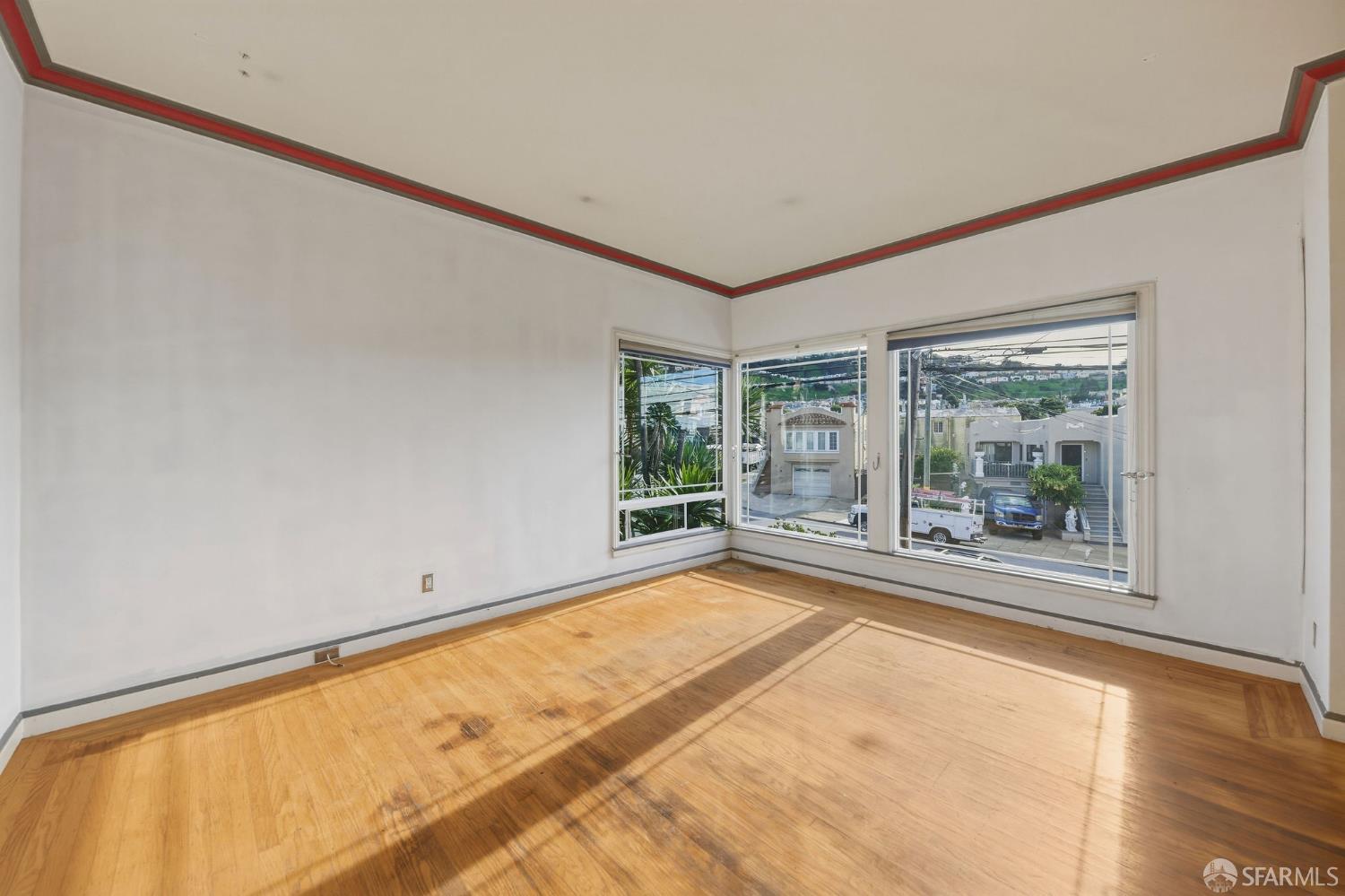 Detail Gallery Image 8 of 93 For 95 South Hill Blvd, San Francisco,  CA 94112 - 3 Beds | 2 Baths