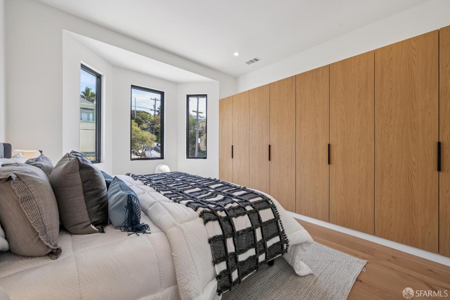 Detail Gallery Image 19 of 73 For 1390 Rhode Island St, San Francisco,  CA 94107 - – Beds | – Baths