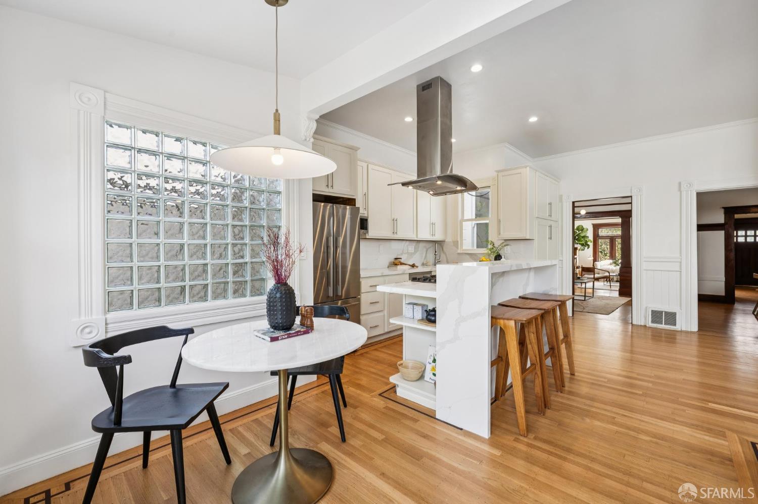 Detail Gallery Image 21 of 59 For 356 Valley St, San Francisco,  CA 94131 - 3 Beds | 2 Baths