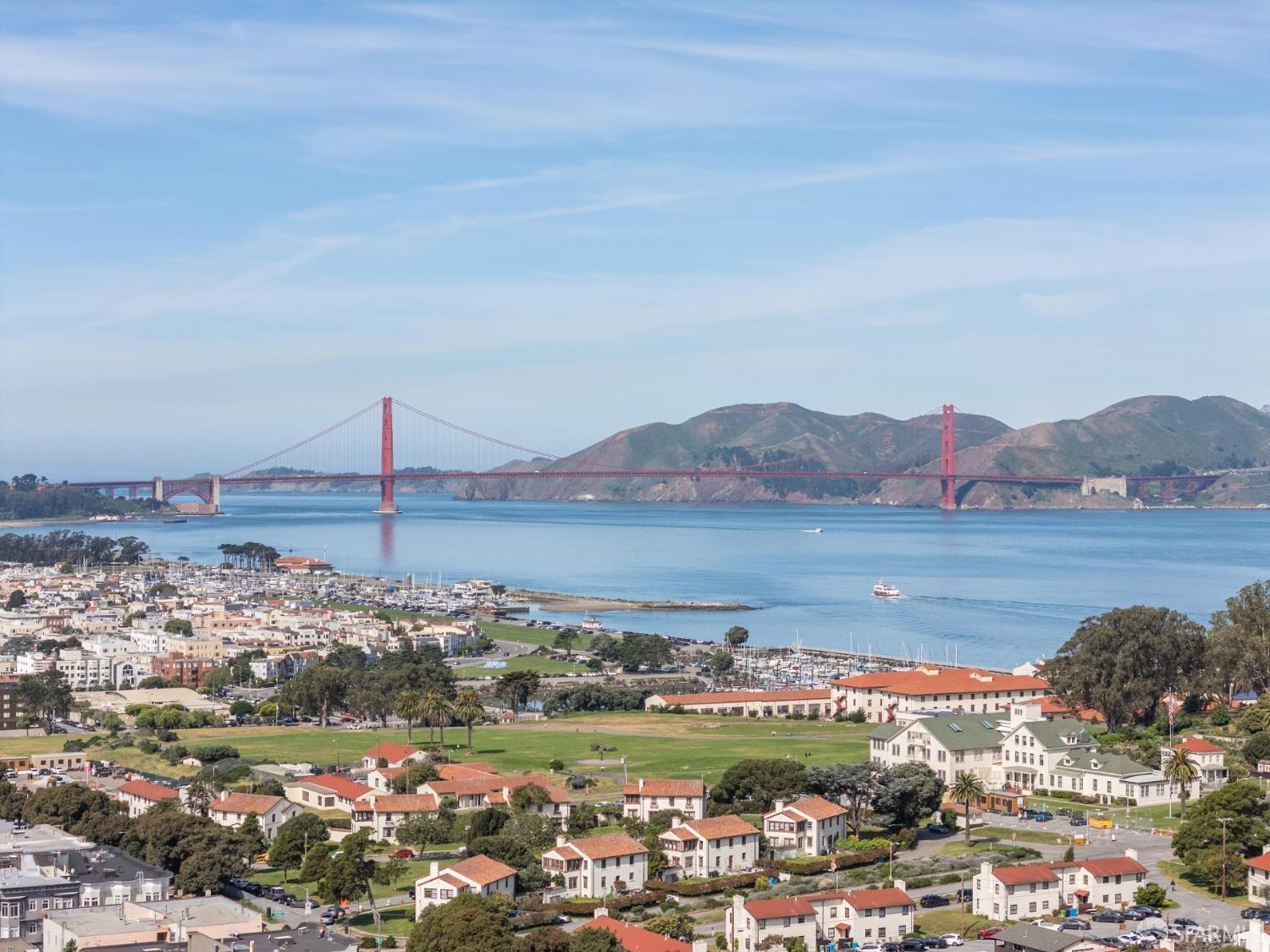 Detail Gallery Image 3 of 88 For 1170 Chestnut St, San Francisco,  CA 94109 - 4 Beds | 3/1 Baths