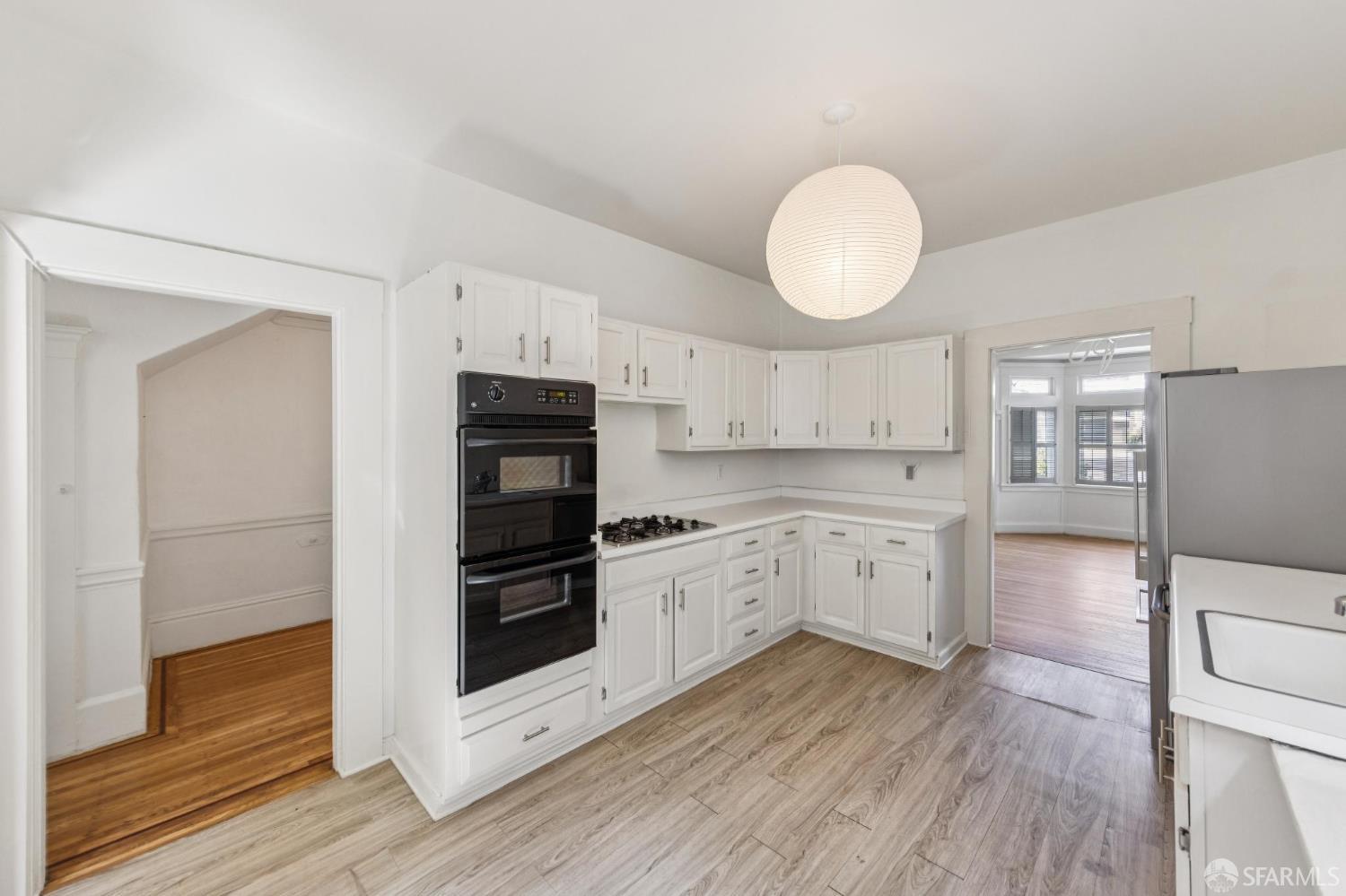 Detail Gallery Image 12 of 26 For 119 16th Ave #121,  San Francisco,  CA 94118 - 2 Beds | 1 Baths