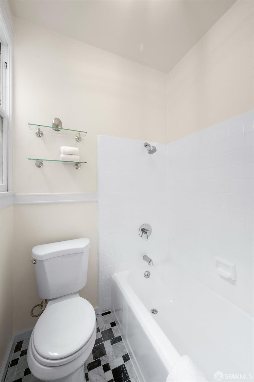 Photo #31: 426115967 Listing: Photo #31