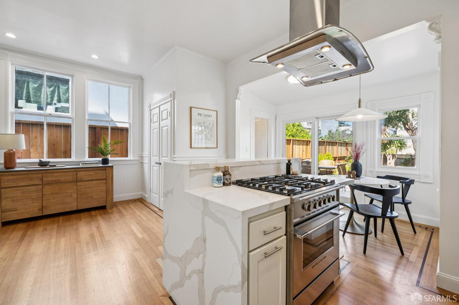 Detail Gallery Image 22 of 59 For 356 Valley St, San Francisco,  CA 94131 - 3 Beds | 2 Baths