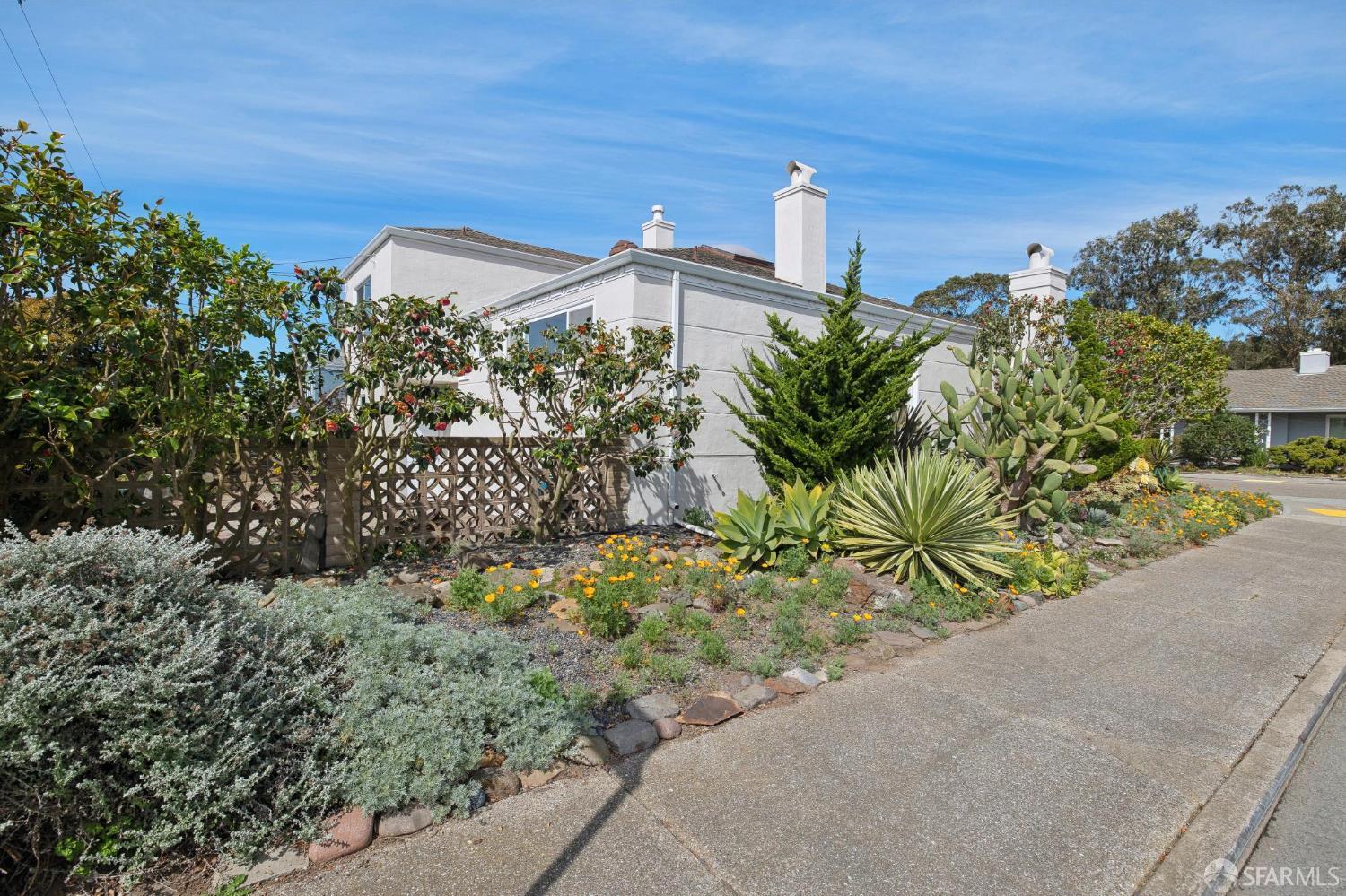 Detail Gallery Image 56 of 61 For 301 Crestlake Dr, San Francisco,  CA 94132 - 3 Beds | 3 Baths