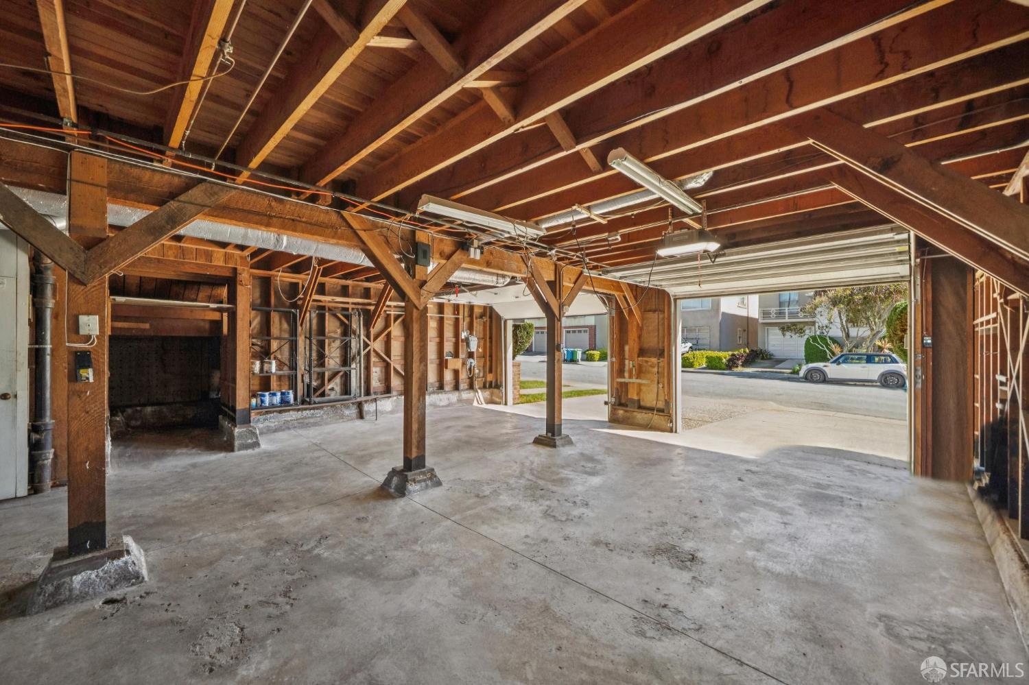 Detail Gallery Image 24 of 28 For 127 Springfield Dr, San Francisco,  CA 94132 - 2 Beds | 1/1 Baths