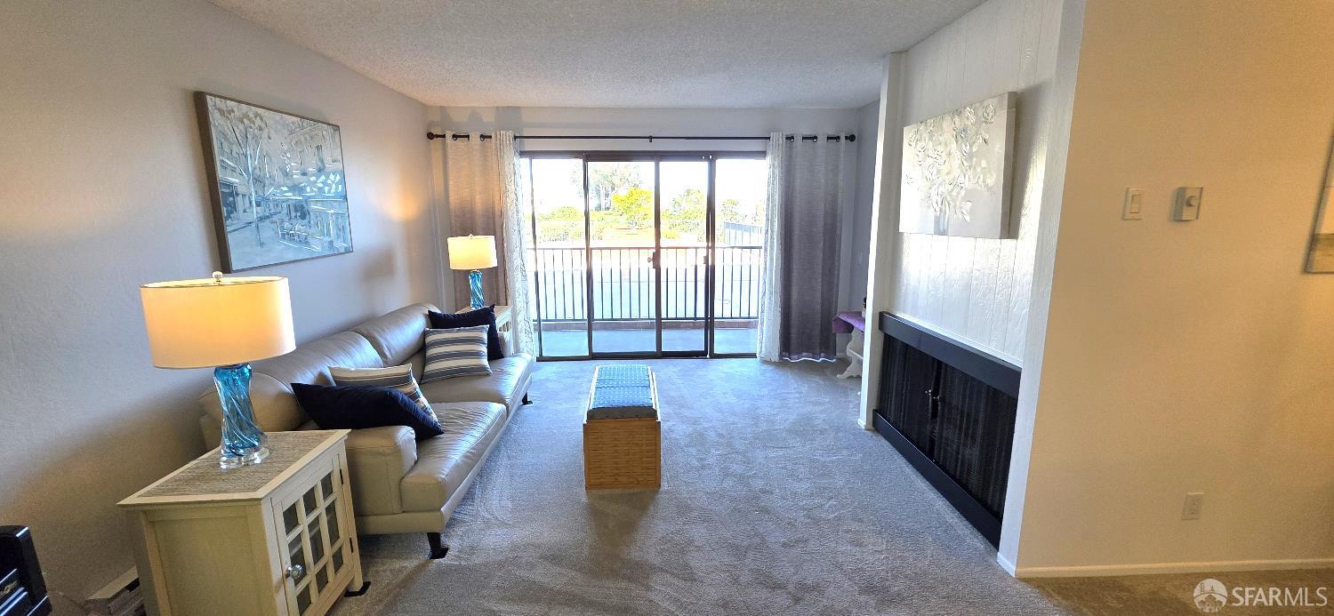 Detail Gallery Image 4 of 22 For 1550 Frontera Way #109,  Millbrae,  CA 94030 - 2 Beds | 2 Baths