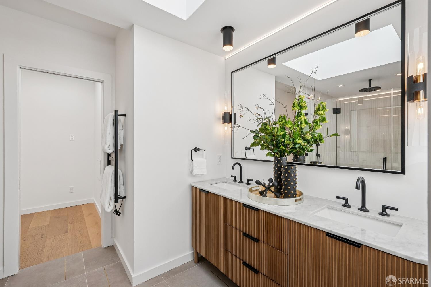 Detail Gallery Image 31 of 79 For 1827 33rd Ave, San Francisco,  CA 94122 - 4 Beds | 4 Baths