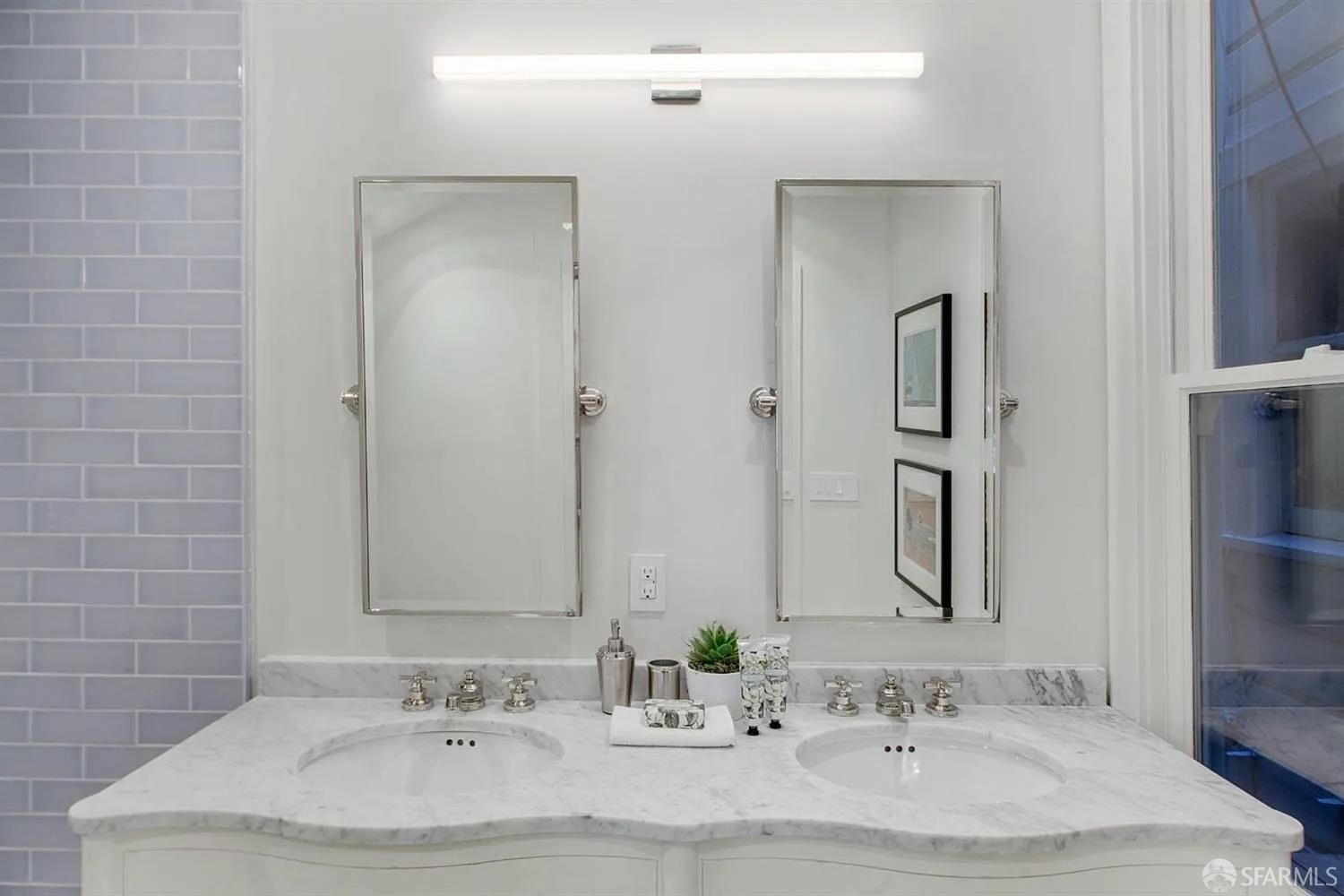 Photo #19: 426116120 Listing: Photo #19