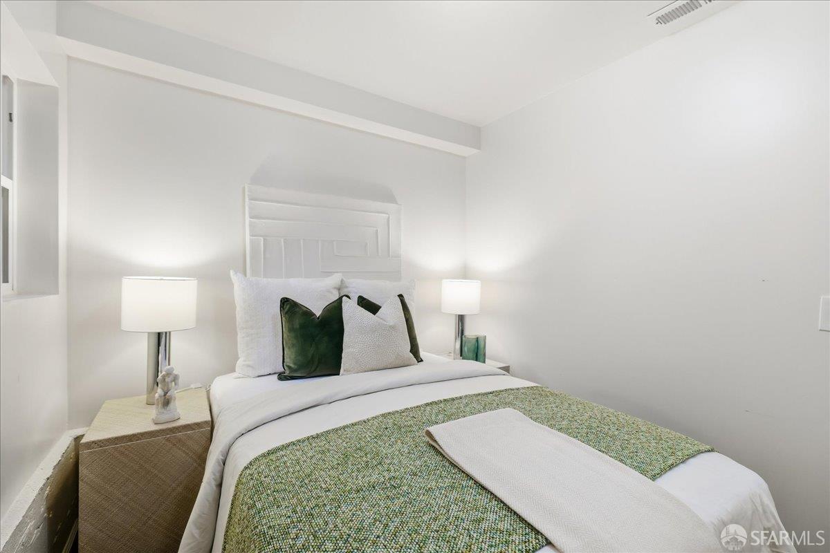 Detail Gallery Image 48 of 60 For 104 Dorado Ter, San Francisco,  CA 94112 - 5 Beds | 3/1 Baths