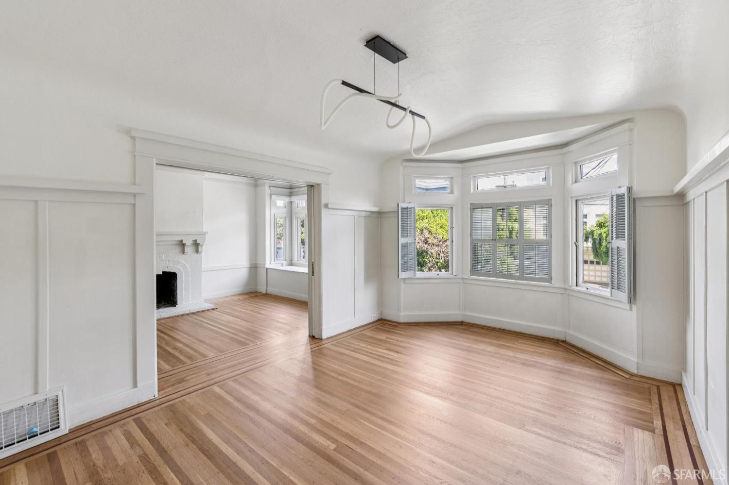 Detail Gallery Image 8 of 26 For 119 16th Ave #121,  San Francisco,  CA 94118 - 2 Beds | 1 Baths