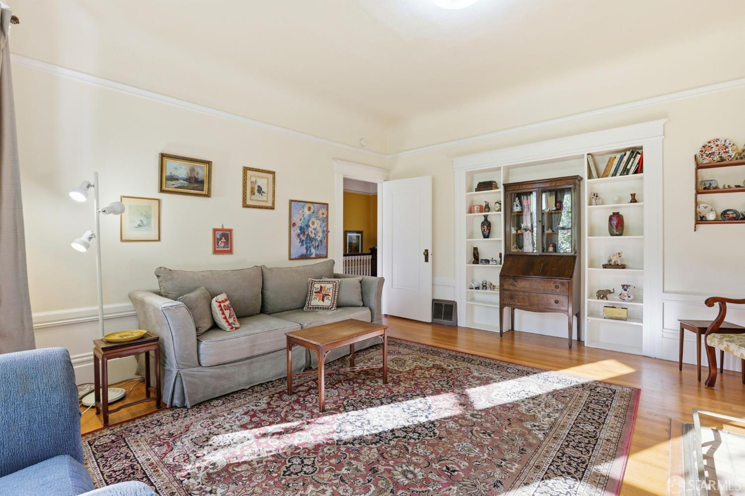 Detail Gallery Image 11 of 45 For 1319 Cole St, San Francisco,  CA 94117 - – Beds | – Baths