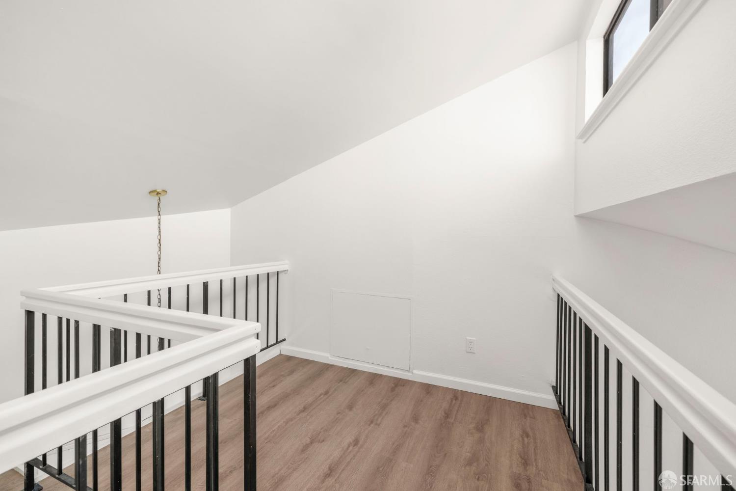 Detail Gallery Image 20 of 34 For 86 Crystal Cir, Hercules,  CA 94547 - 2 Beds | 2 Baths