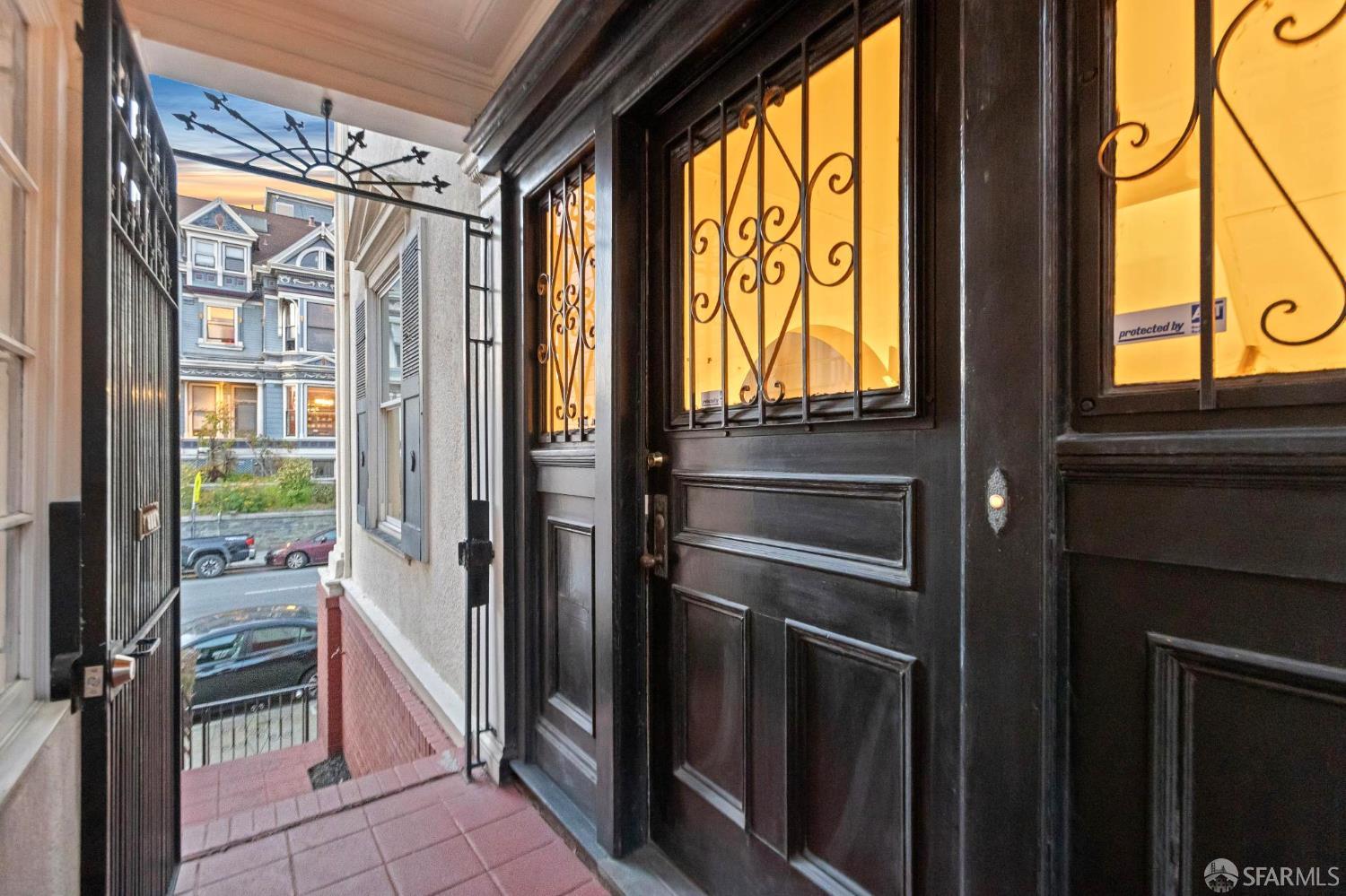 Detail Gallery Image 15 of 82 For 919 Fell St, San Francisco,  CA 94117 - 2 Beds | 1/2 Baths