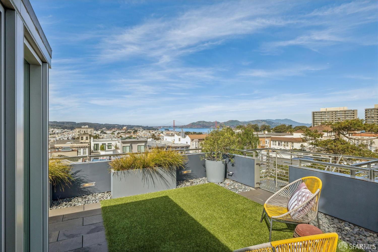 Detail Gallery Image 57 of 88 For 1170 Chestnut St, San Francisco,  CA 94109 - 4 Beds | 3/1 Baths