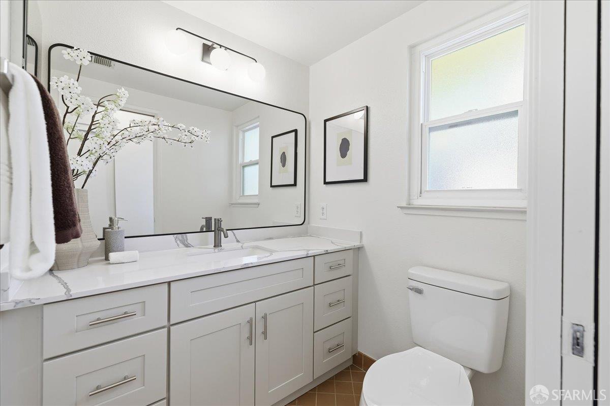 Detail Gallery Image 21 of 60 For 104 Dorado Ter, San Francisco,  CA 94112 - 5 Beds | 3/1 Baths