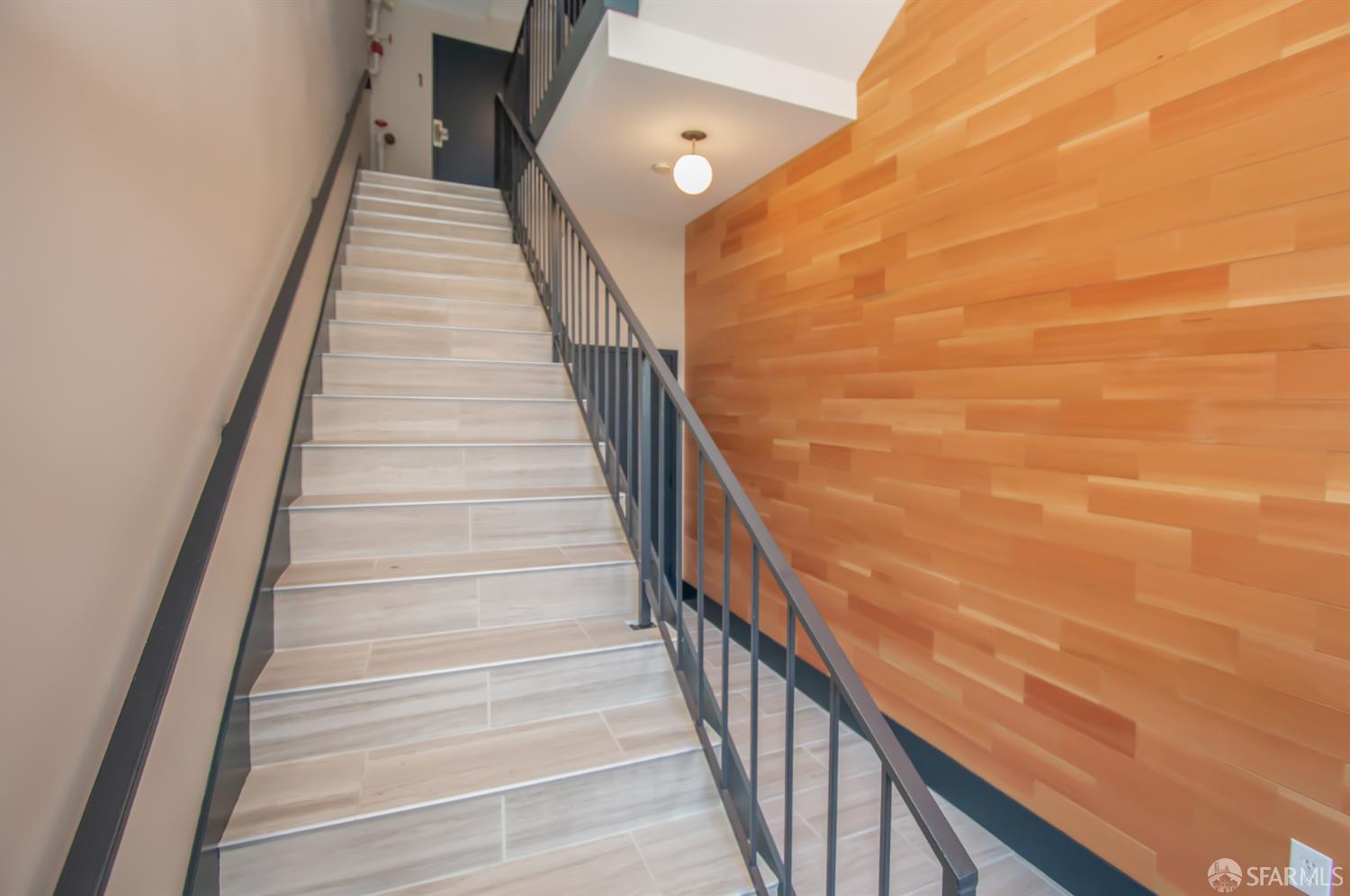 Photo #10: 426108120 Listing: Photo #10