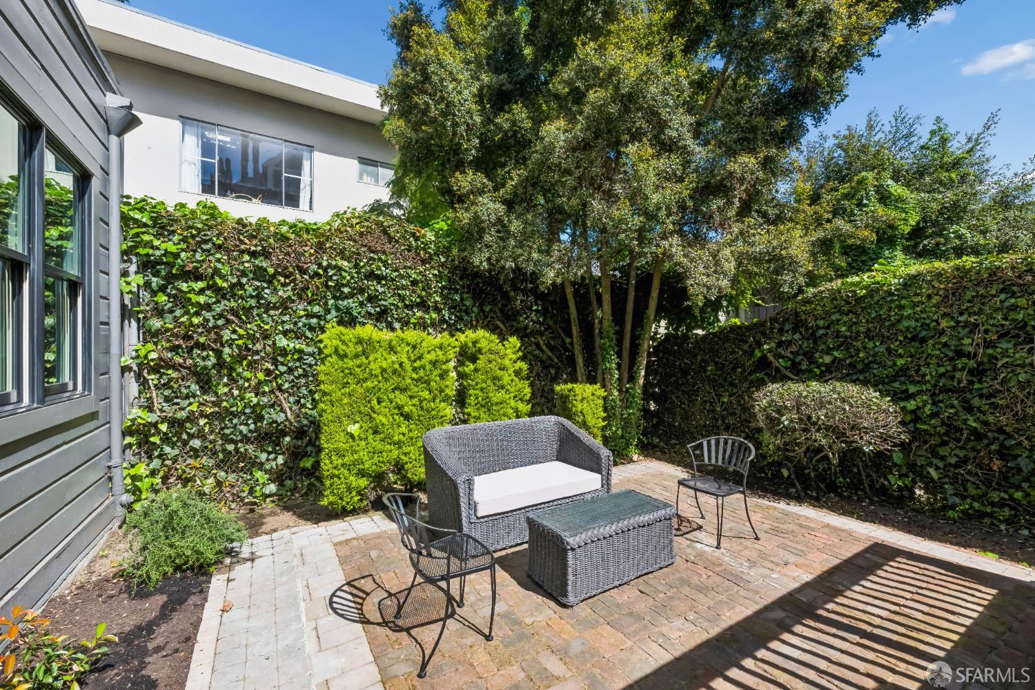 Detail Gallery Image 7 of 16 For 1756 Broadway St, San Francisco,  CA 94123 - – Beds | – Baths