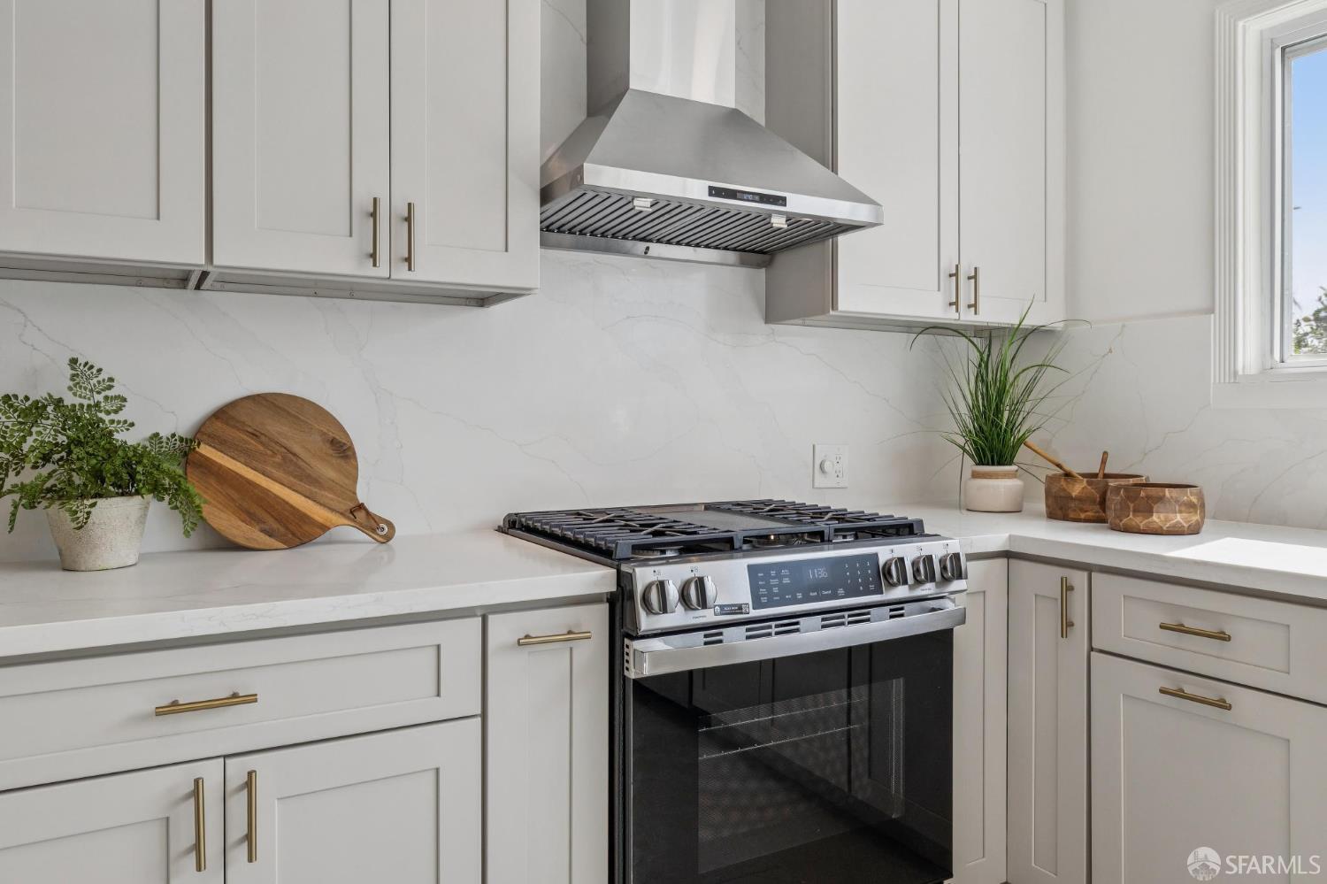 Detail Gallery Image 20 of 61 For 301 Crestlake Dr, San Francisco,  CA 94132 - 3 Beds | 3 Baths