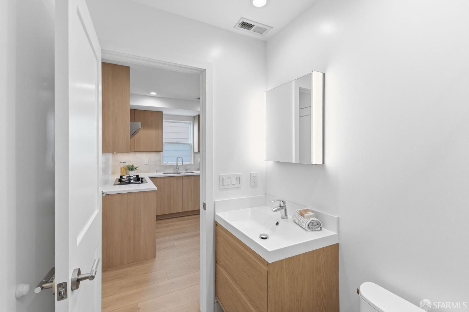 Detail Gallery Image 58 of 93 For 2479 31st Ave, San Francisco,  CA 94116 - 5 Beds | 4 Baths