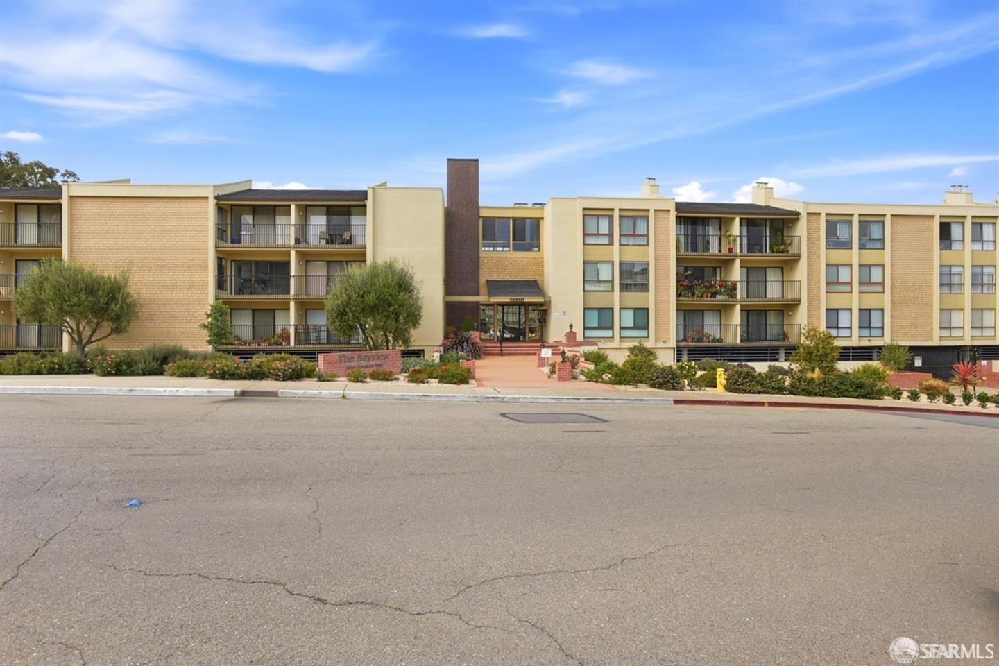 Front Image Thumbnail for SF426116204