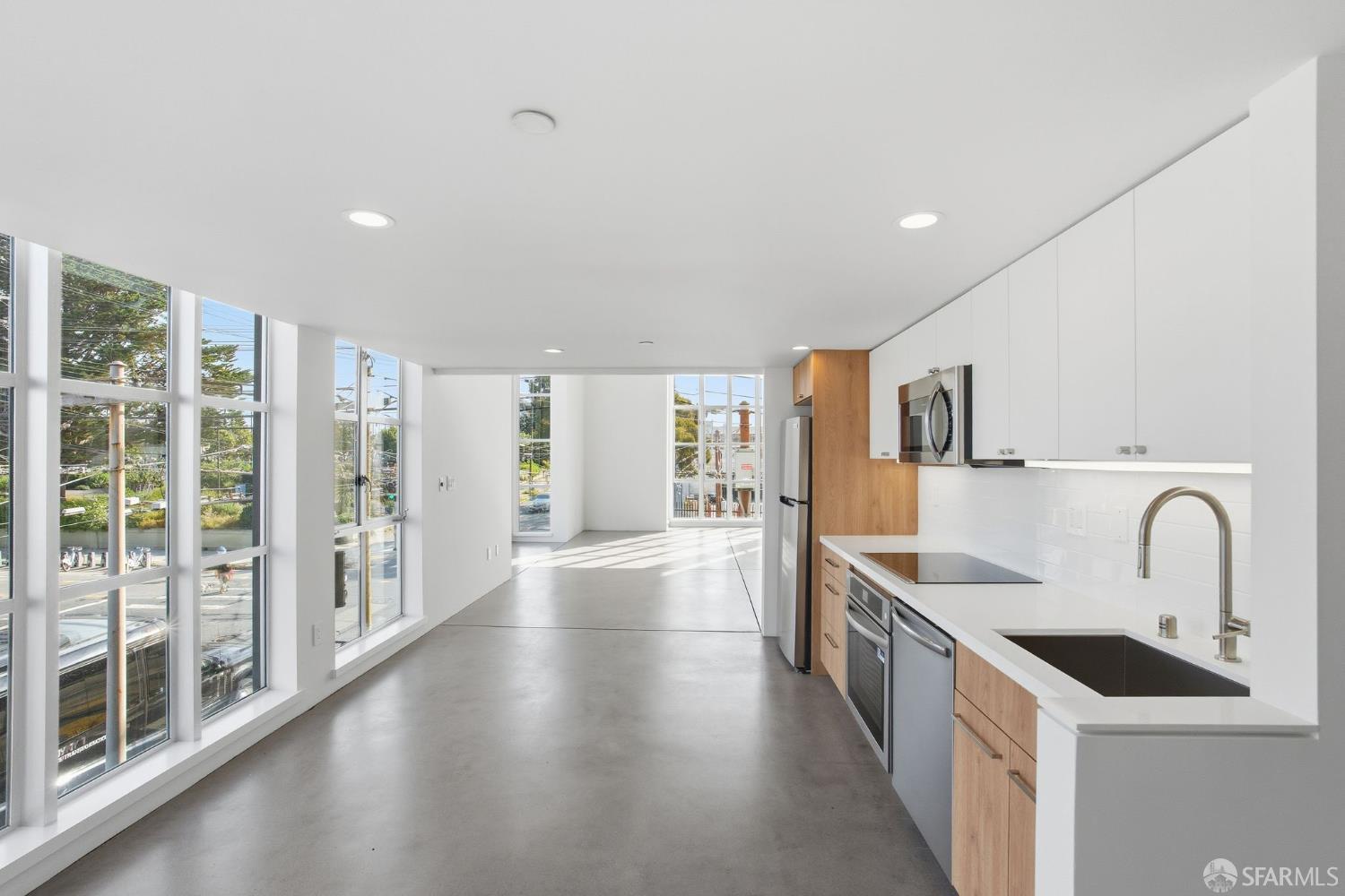 Detail Gallery Image 9 of 49 For 1800 Bryant St, San Francisco,  CA 94110 - 1 Beds | 2 Baths