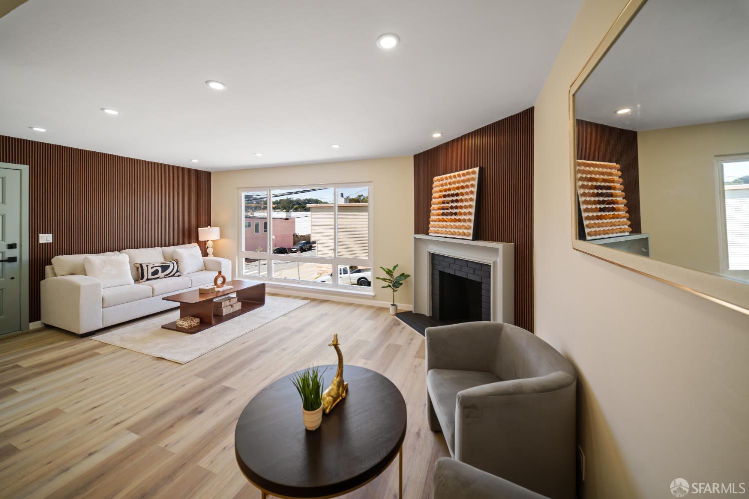 Detail Gallery Image 19 of 59 For 239 Sawyer St, San Francisco,  CA 94134 - 2 Beds | 1 Baths