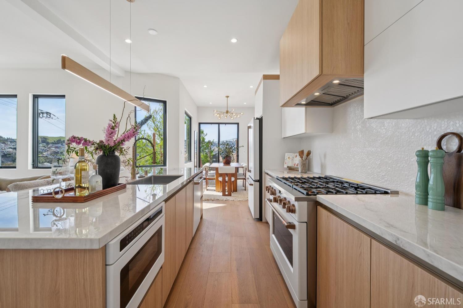 Detail Gallery Image 14 of 66 For 1392 Rhode Island St, San Francisco,  CA 94107 - 3 Beds | 2/1 Baths