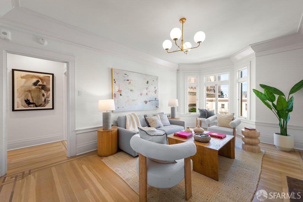 Photo #4: 426115967 Listing: Photo #4