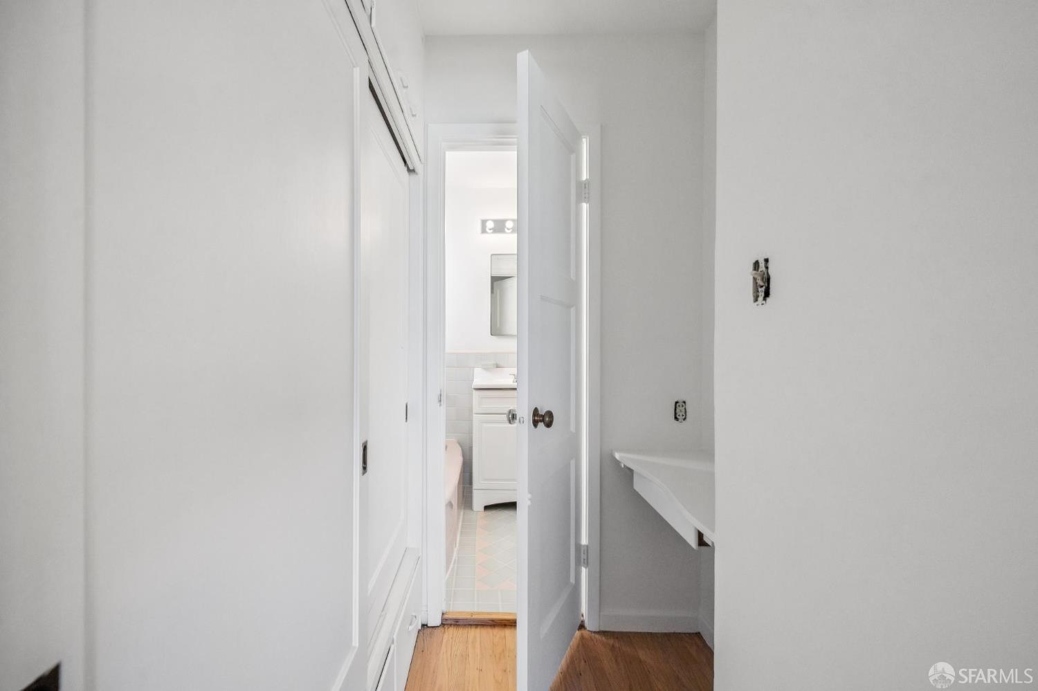 Detail Gallery Image 20 of 28 For 127 Springfield Dr, San Francisco,  CA 94132 - 2 Beds | 1/1 Baths