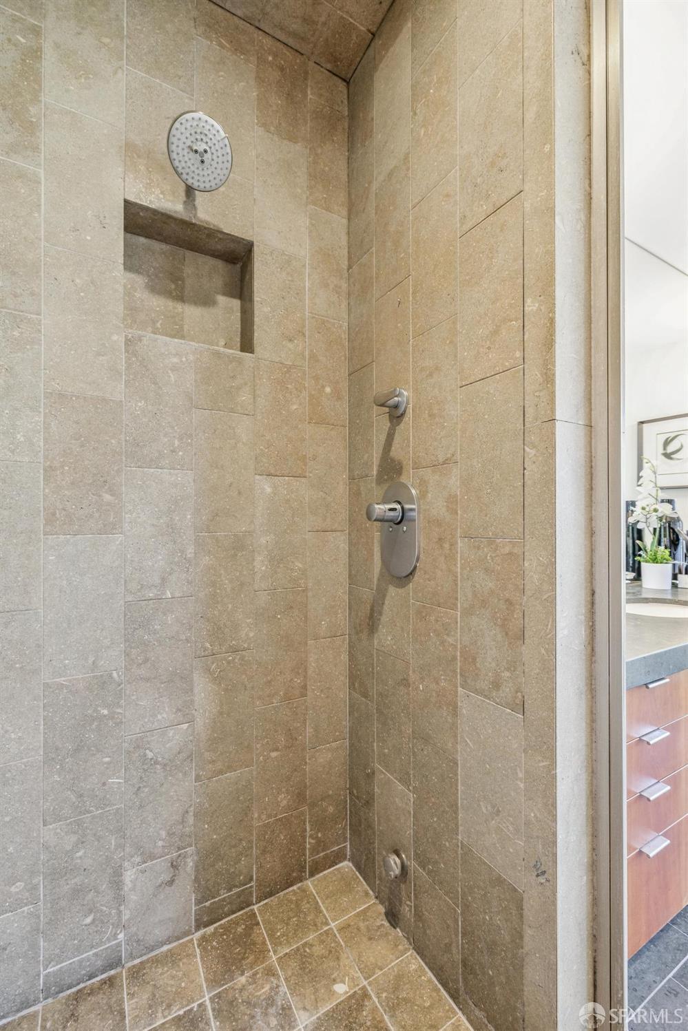 Detail Gallery Image 40 of 88 For 1170 Chestnut St, San Francisco,  CA 94109 - 4 Beds | 3/1 Baths