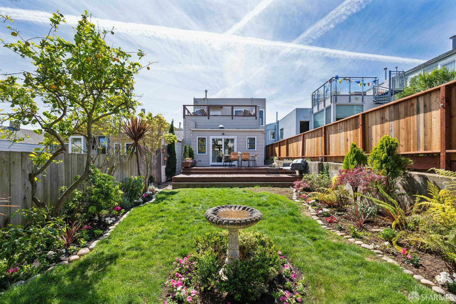 Detail Gallery Image 30 of 59 For 356 Valley St, San Francisco,  CA 94131 - 3 Beds | 2 Baths