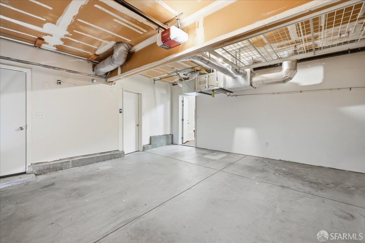 Detail Gallery Image 57 of 60 For 104 Dorado Ter, San Francisco,  CA 94112 - 5 Beds | 3/1 Baths